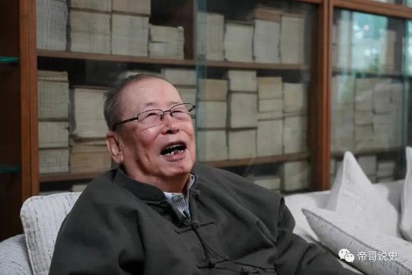 1984年，耿飚回答香港问题不慎失言，邓小平大怒：为什么不驻军？